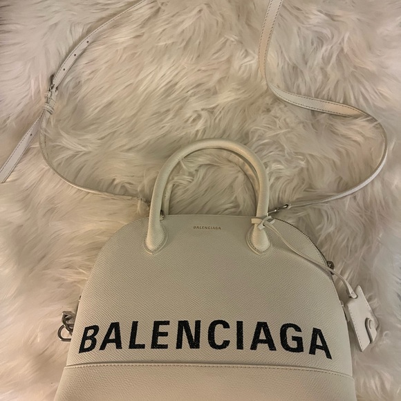 Balenciaga handbag with Black Logo - Picture 1 of 4